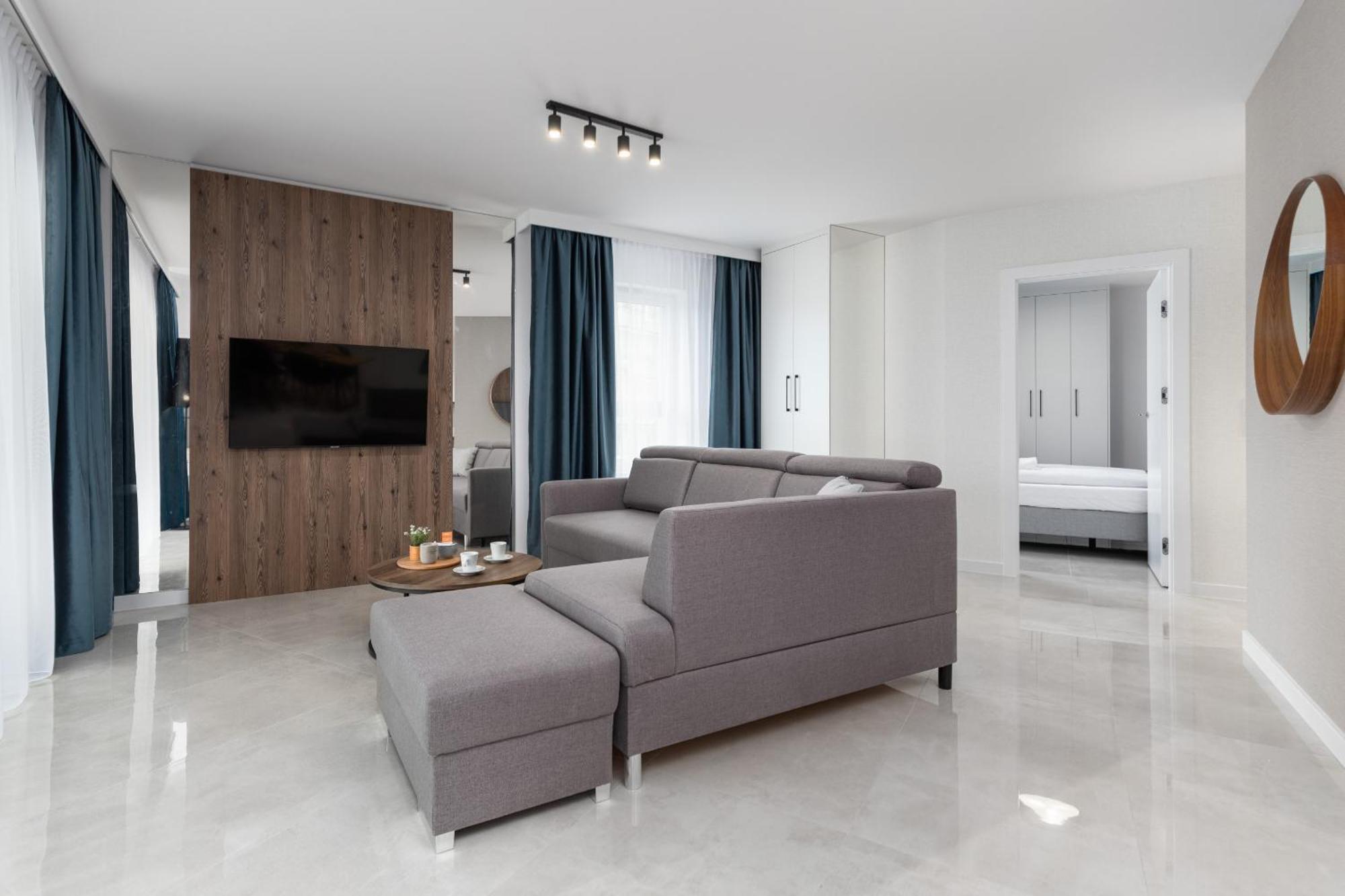 Sun Towers - Parking & Balkon - By Rent Like Apartment Swinoujscie