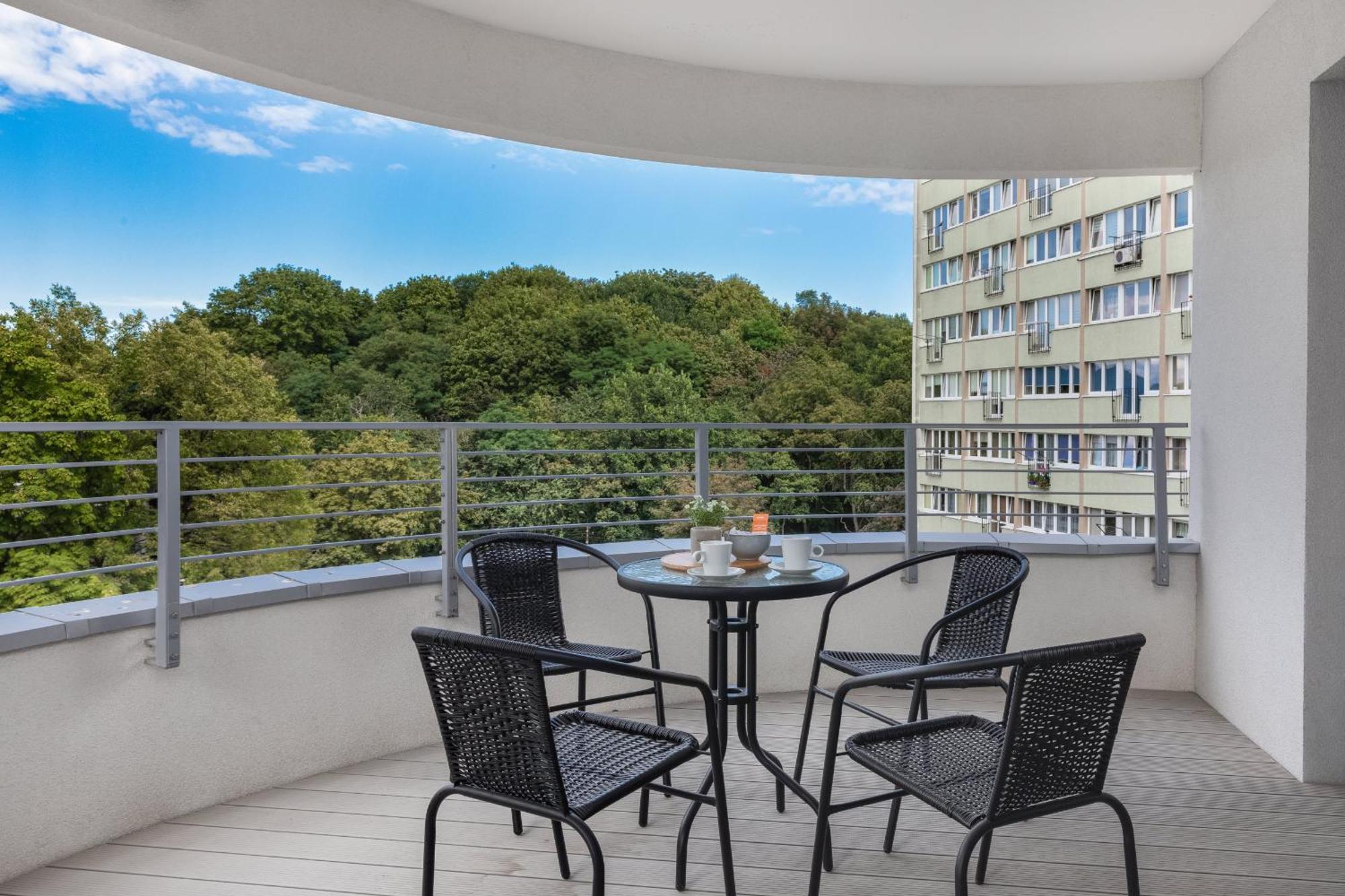 Sun Towers - Parking & Balkon - By Rent Like Apartment