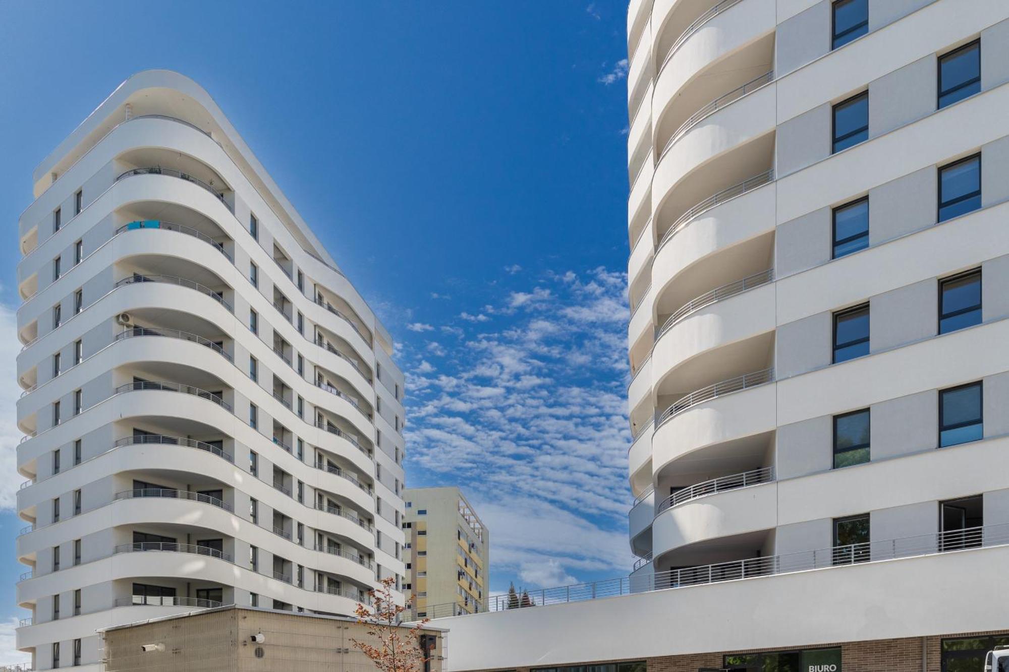 Sun Towers - Parking & Balkon - By Rent Like Apartment *